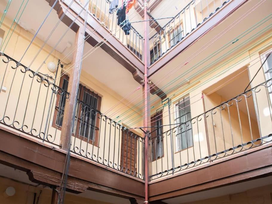 Apartamento A 2 Minutos De Lavapies, Madrid Apartment Bagian luar foto